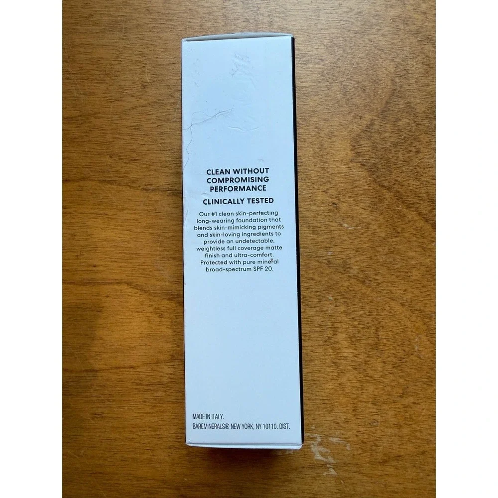 bareMinerals BAREPRO 24HR Wear Matte Liquid Foundation Light 25 Cool SPF 20 1oz